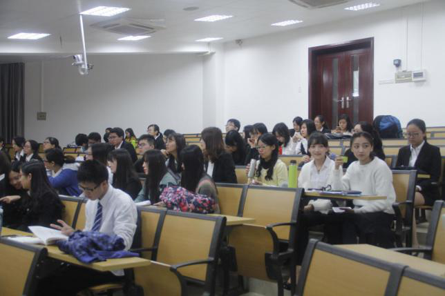 在调研中感悟社会 在聚焦中感知人生