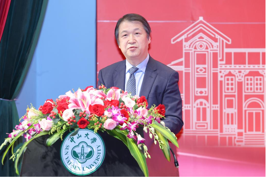 肖海明校友发言