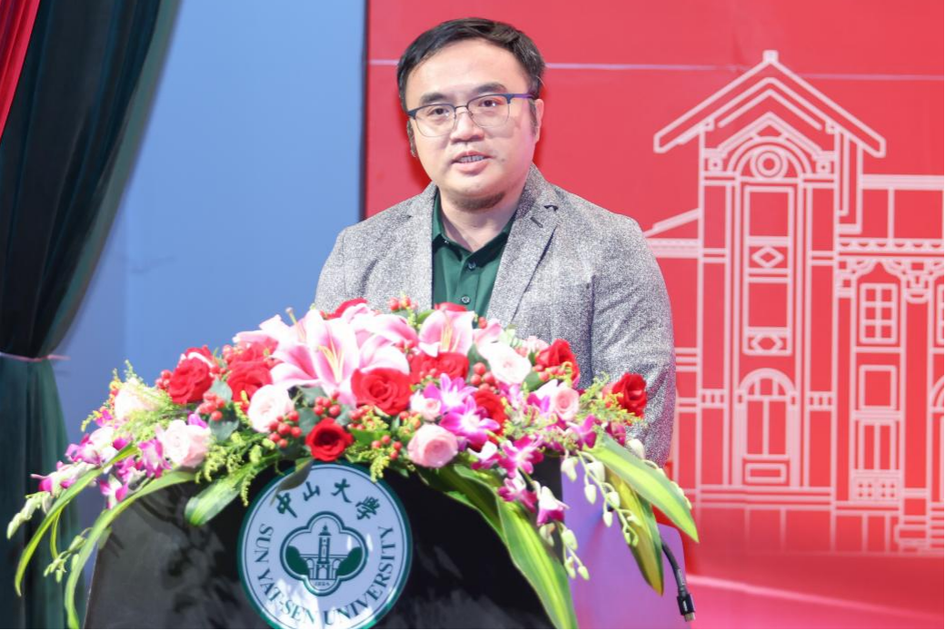 李伯平校友发言